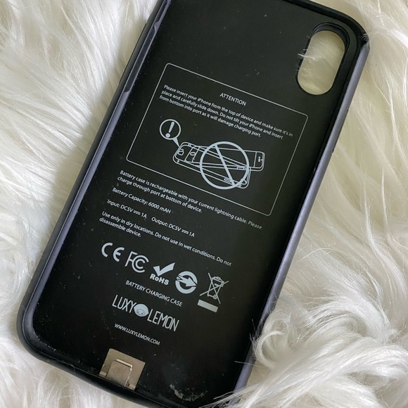 LuxyLemon Charging Case For iPhone X/Xs - Picture 2 of 2